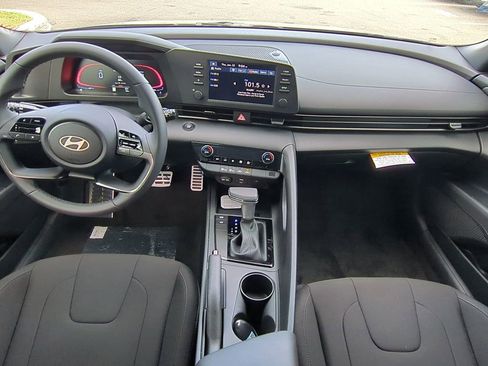 New 2026 Hyundai Elantra Sport image 16