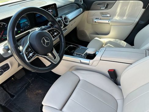 Used 2023 Mercedes-Benz EQB 250+ w/ Exclusive Package image 9