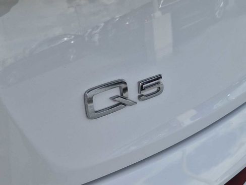 Certified 2023 Audi Q5 2.0T Premium w/ Convenience Package image 10