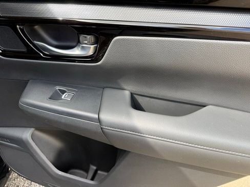 Used 2023 Honda CR-V EX-L image 41