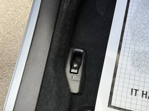 Used 2018 Subaru Forester 2.5i Premium image 11