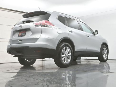 Used 2015 Nissan Rogue SV AWD/4WD image 31
