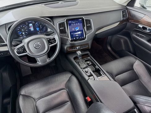 Used 2019 Volvo XC90 T6 Momentum image 25