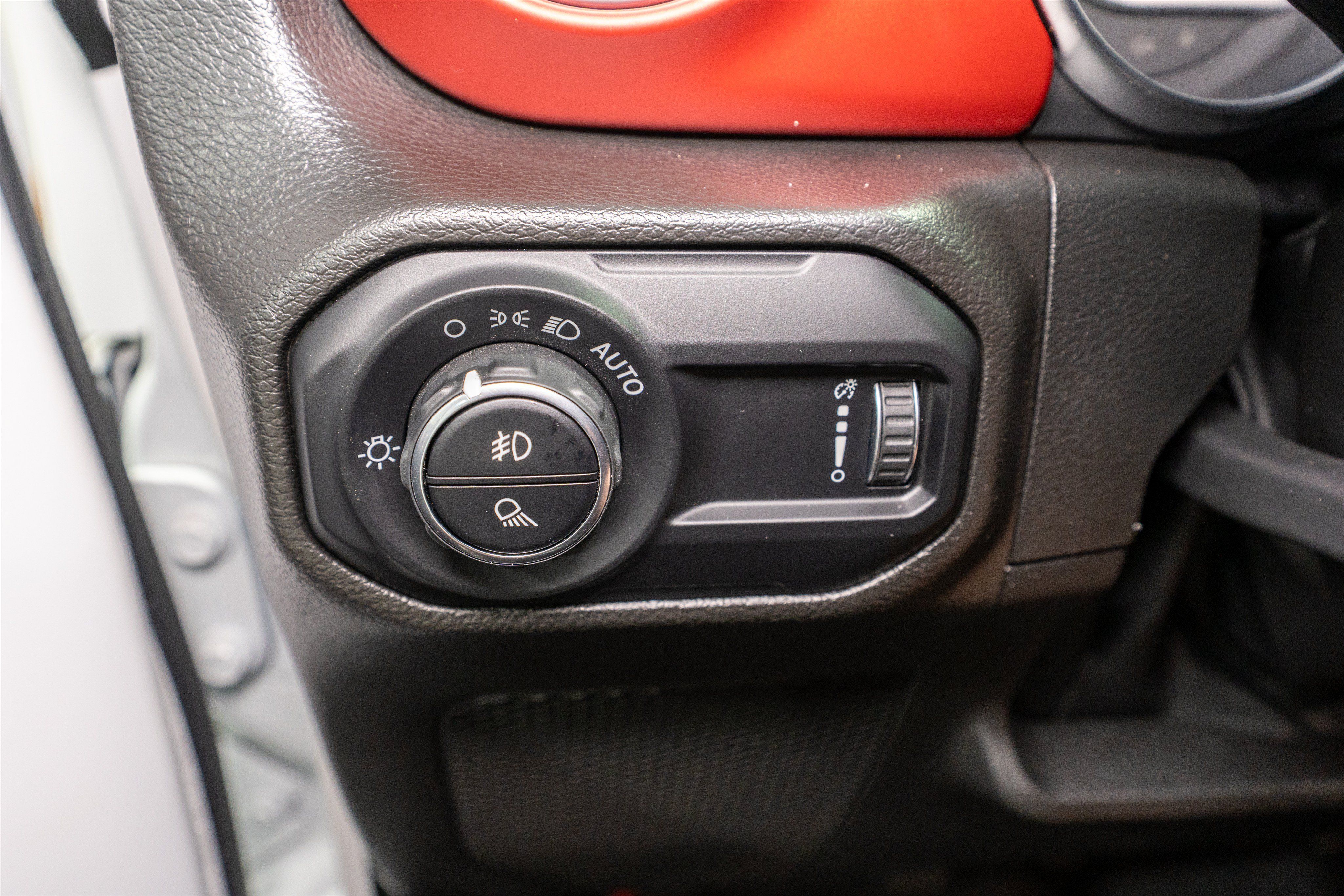Used 2023 Jeep Gladiator Rubicon w/ Cold Weather Group AWD/4WD image 35