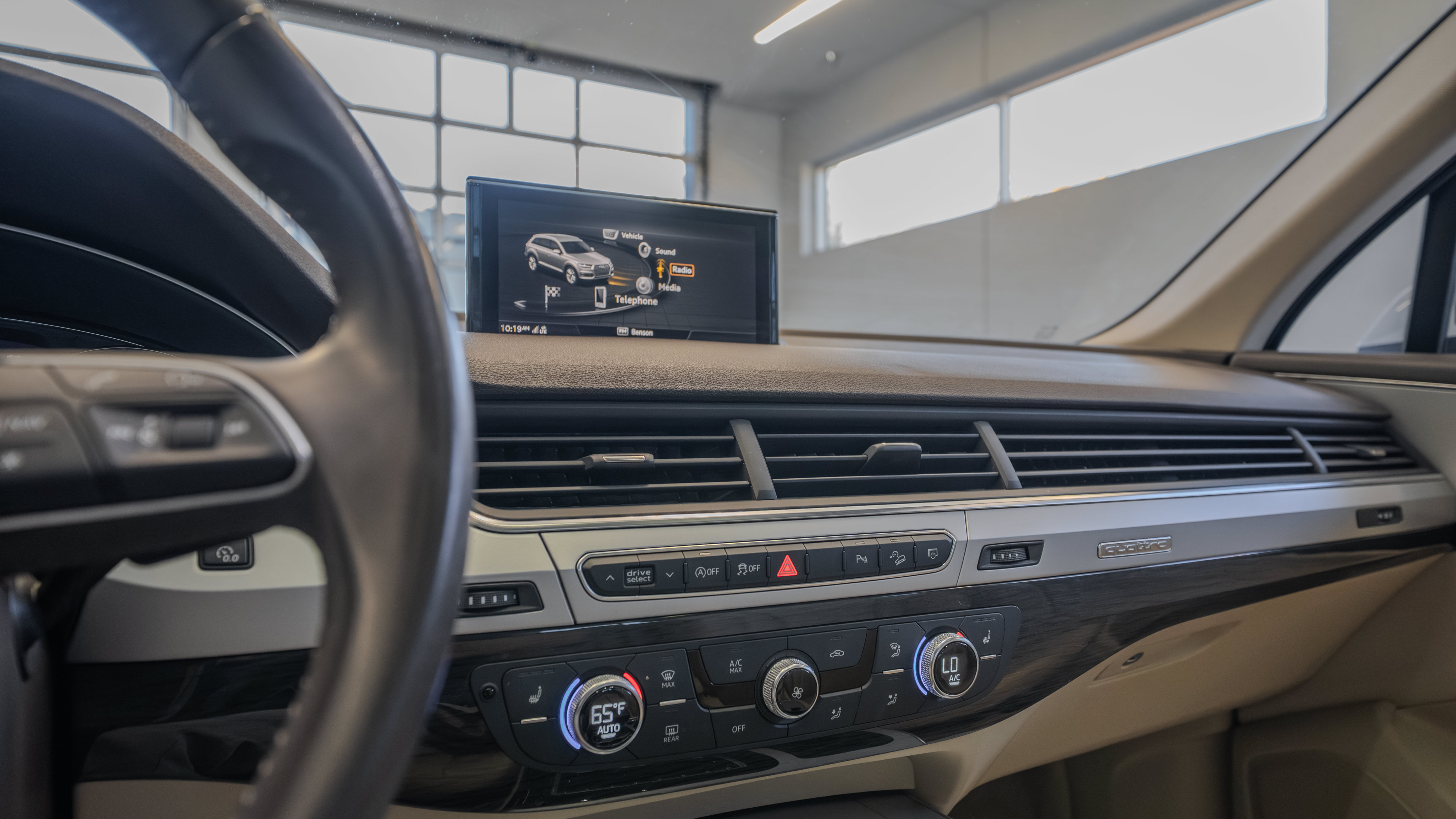 Used 2019 Audi Q7 2.0T Premium w/ Convenience Package AWD/4WD image 32
