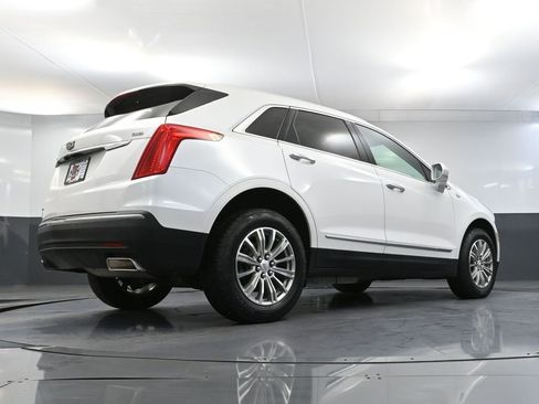 Used 2017 Cadillac XT5 Luxury image 57