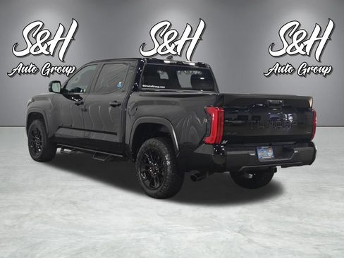 Used 2024 Toyota Tundra SR5 w/ SR5 Premium Package AWD/4WD image 17