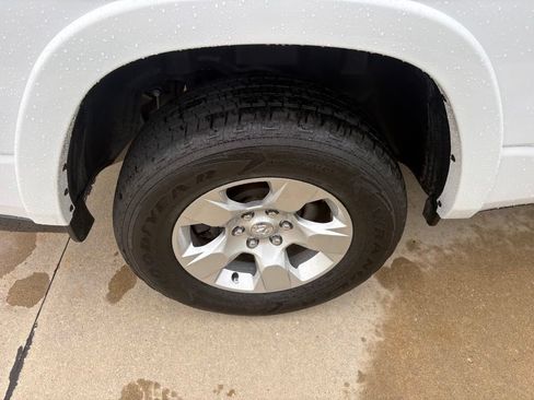Used 2025 RAM 1500 Big Horn AWD/4WD image 49