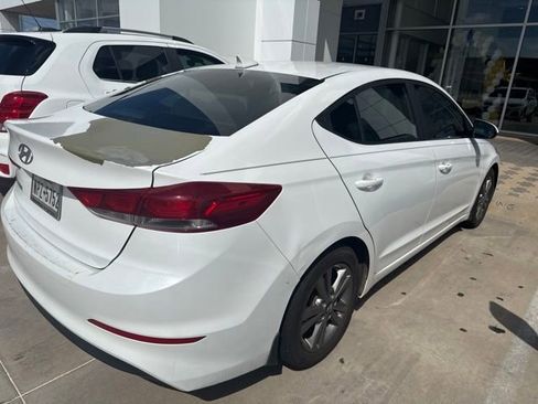 Used 2018 Hyundai Elantra Value Edition FWD image 3