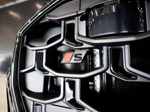 New 2026 Audi SQ8 Prestige AWD/4WD image 32