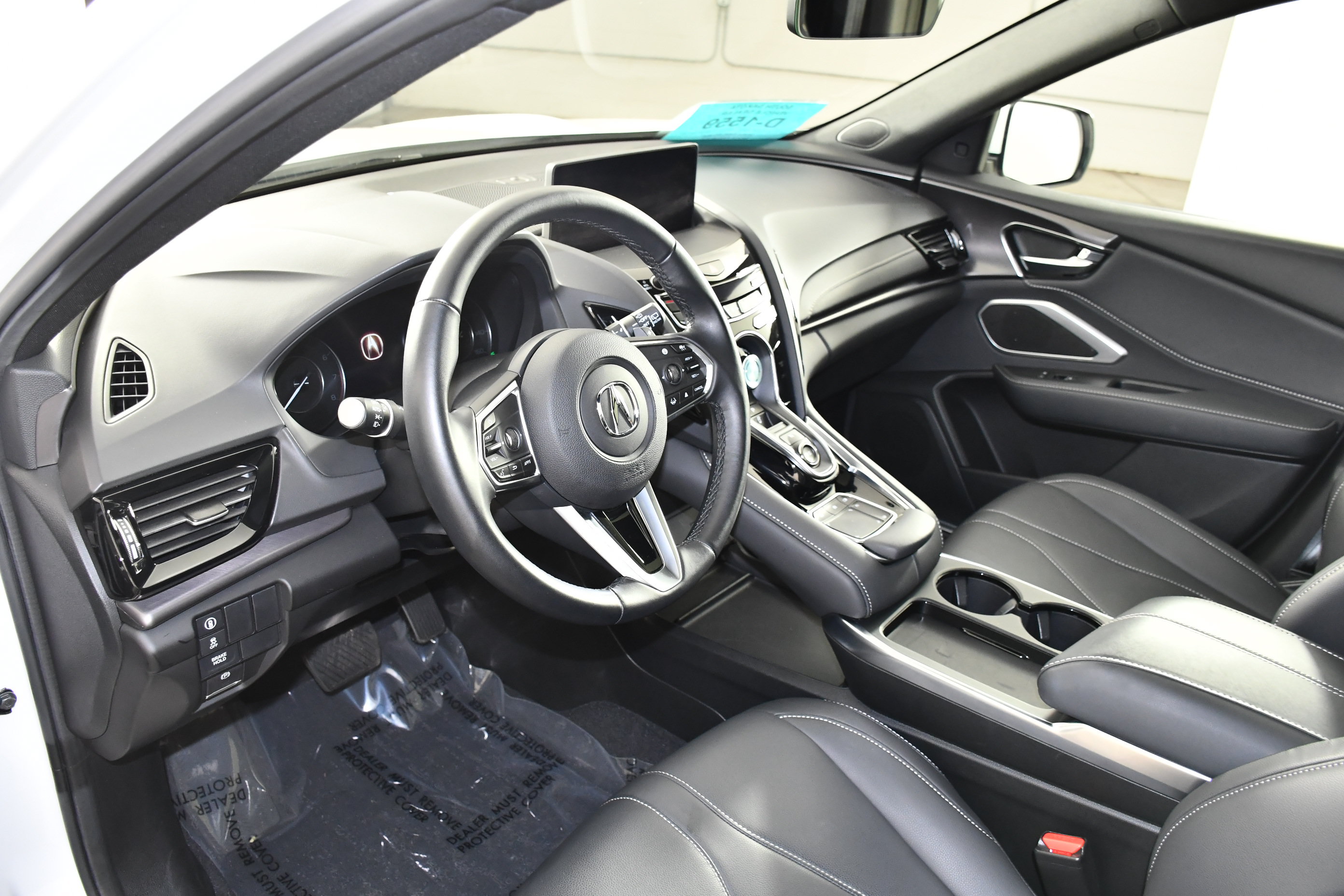 Used 2025 Acura RDX SH-AWD image 2