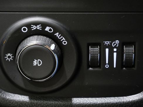 Used 2022 Jeep Grand Cherokee L Limited image 15