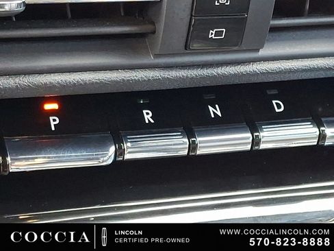 Used 2022 Lincoln Corsair AWD w/ Equipment Group 101A image 14
