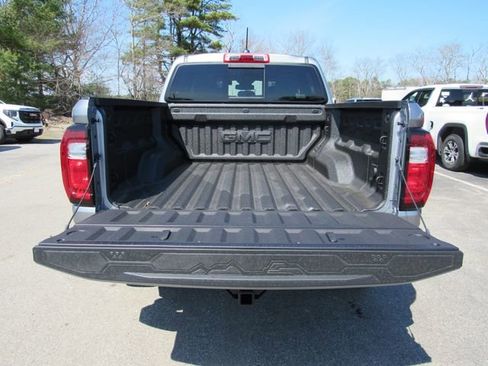 New 2026 GMC Canyon Elevation w/ Convenience Package image 29