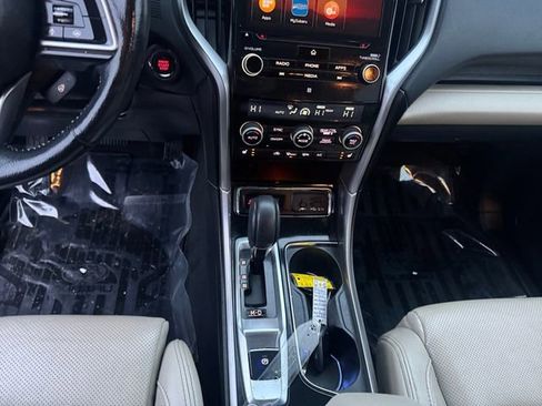 Used 2022 Subaru Ascent Limited image 15
