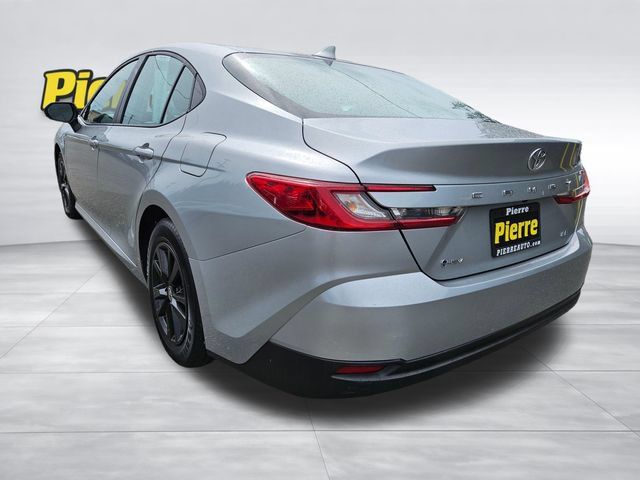 Used 2025 Toyota Camry LE FWD image 3