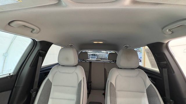 Used 2025 Chevrolet TrailBlazer LT AWD/4WD image 28
