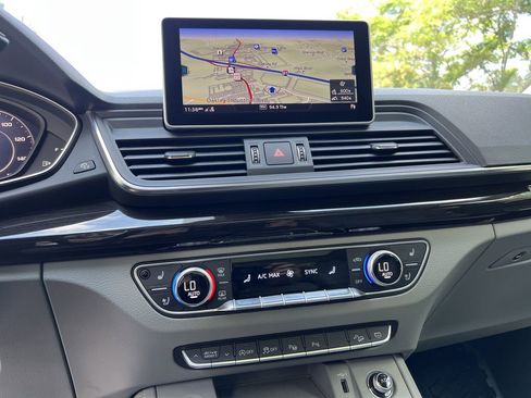 Used 2019 Audi Q5 Prestige w/ Prestige Package AWD/4WD image 29