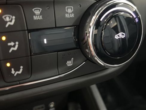 Used 2023 Chevrolet TrailBlazer RS w/ Sun and Liftgate Package image 37