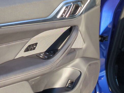 Used 2023 BMW i4 eDrive40 w/ M Sport Package image 15