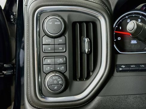 Used 2023 Chevrolet Silverado 2500 High Country w/ Z71 Off-Road Package AWD/4WD image 10