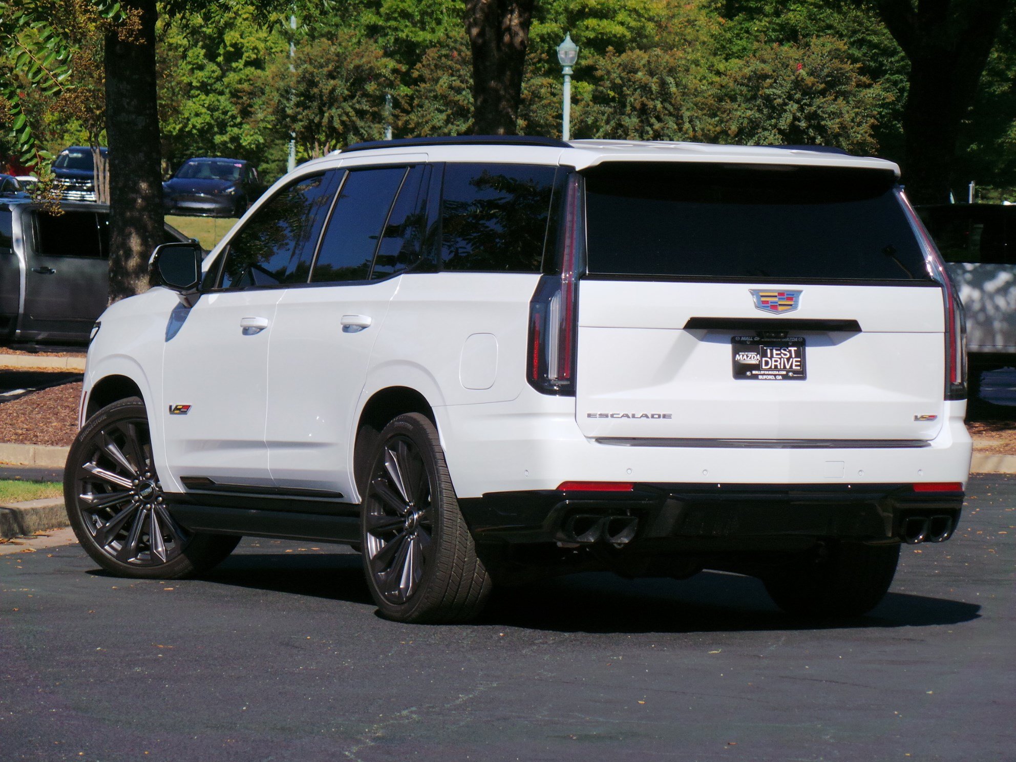 Used 2026 Cadillac Escalade V AWD/4WD image 3