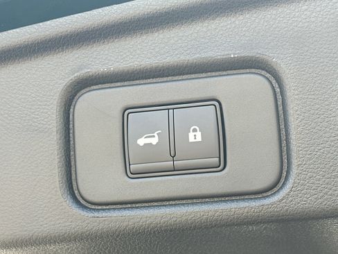 New 2025 Nissan Pathfinder Platinum w/ Cargo Package image 20