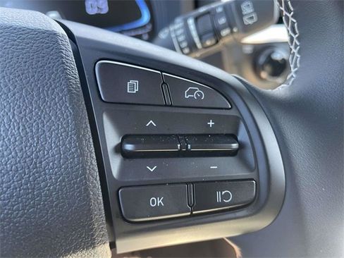 Certified 2025 Hyundai Venue Limited image 15