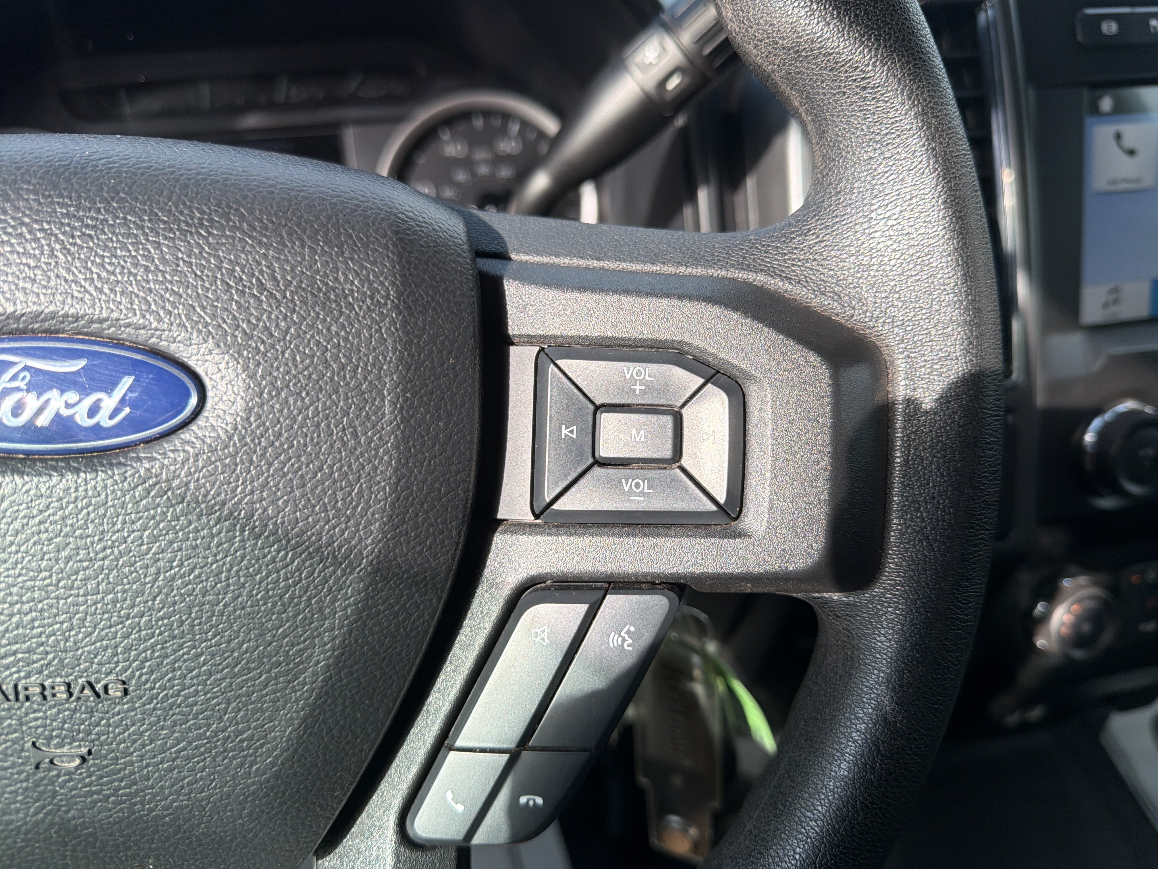 Used 2019 Ford F250 XLT w/ XLT Premium Package AWD/4WD image 19