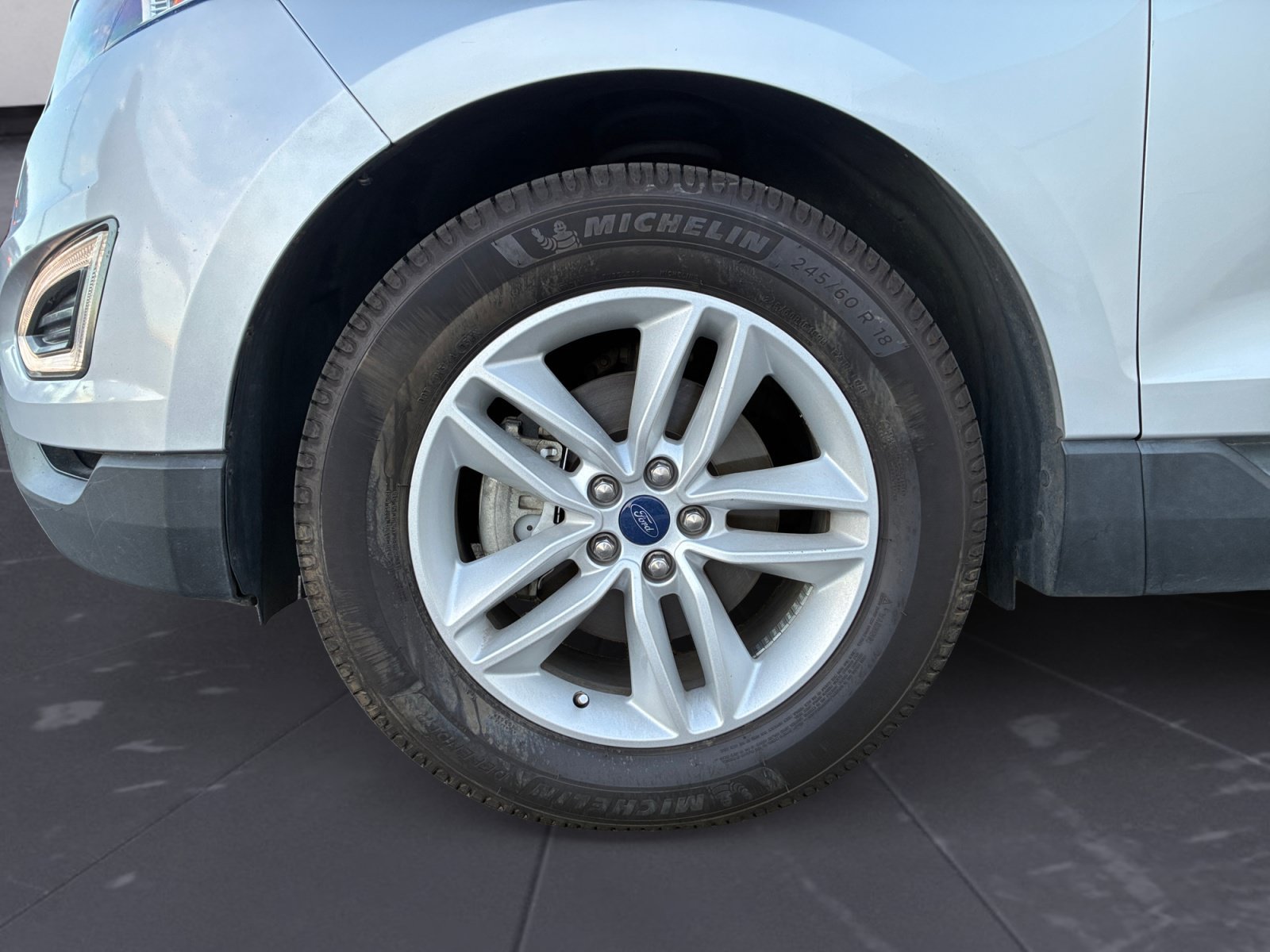 Used 2018 Ford Edge SEL w/ Equipment Group 201A FWD image 12