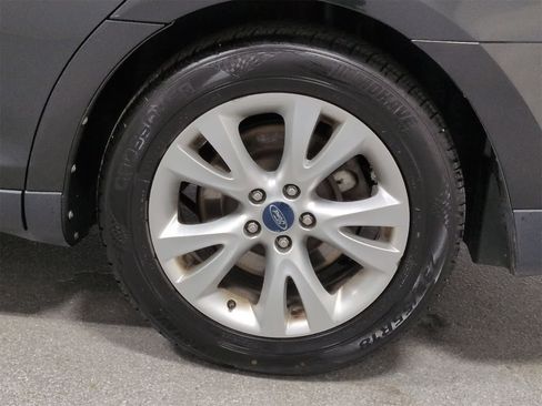 Used 2010 Ford Taurus SEL image 14