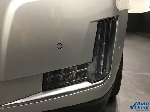 Used 2017 Cadillac Escalade Luxury image 17