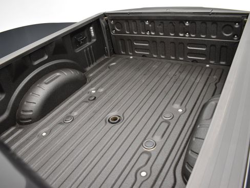 Used 2020 Ford F350 Platinum w/ Tremor Off-Road Package image 42