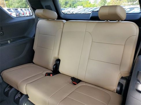 Used 2022 Chevrolet Traverse Premier image 14