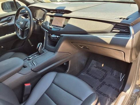 Certified 2024 Cadillac XT5 Premium Luxury FWD image 8