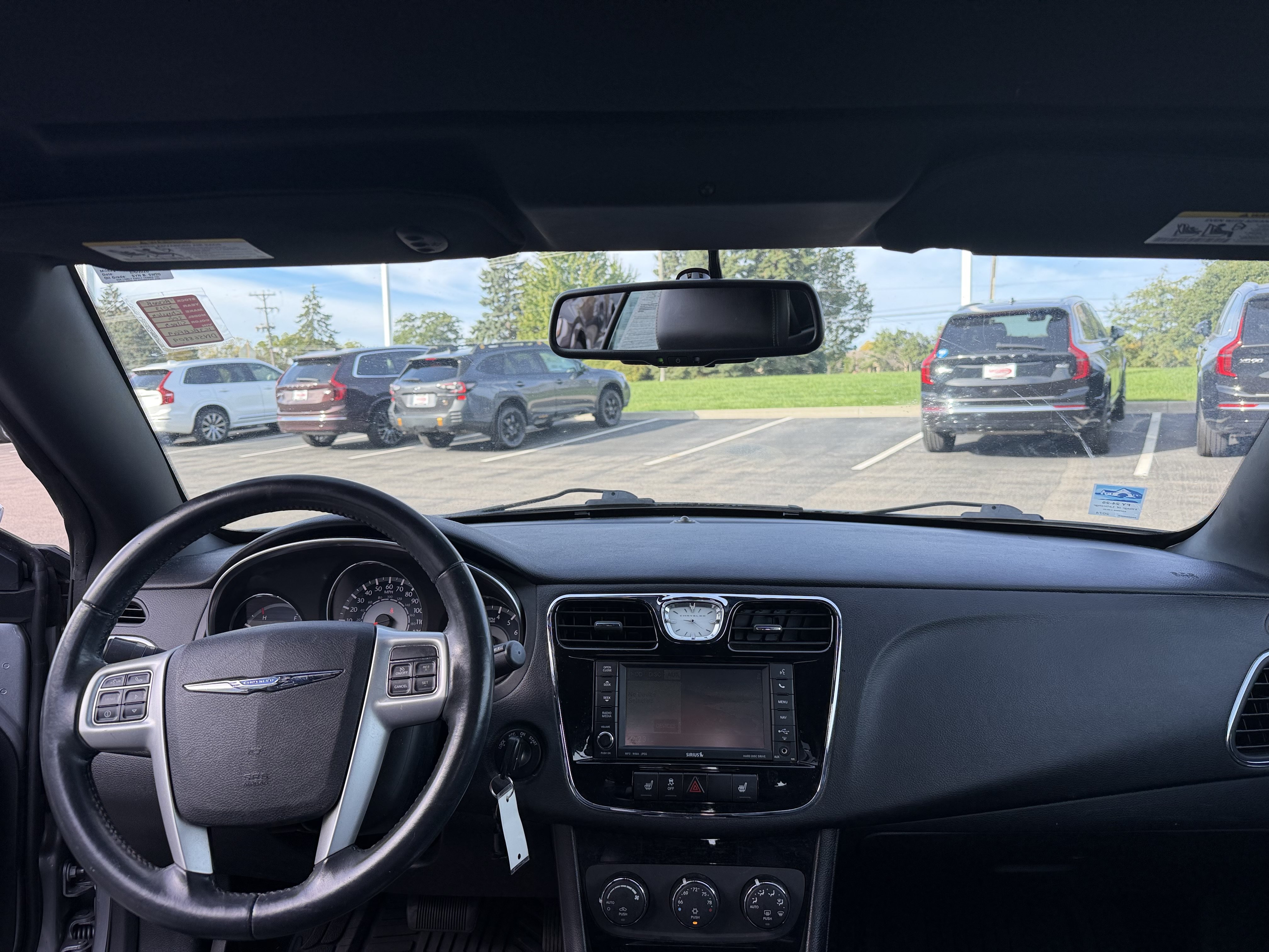 Used 2013 Chrysler 200 Limited FWD image 9