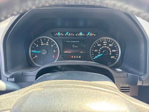 Used 2018 Ford F150 XLT w/ Equipment Group 302A Luxury image 24