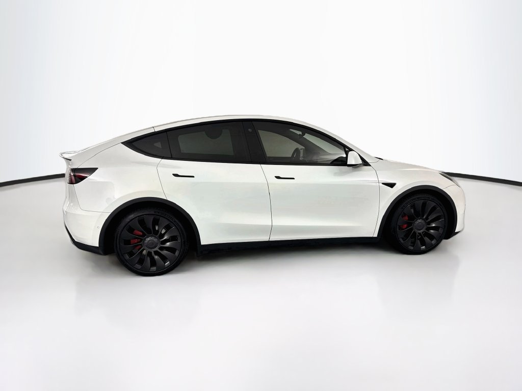 Used 2022 Tesla Model Y Performance AWD/4WD image 4