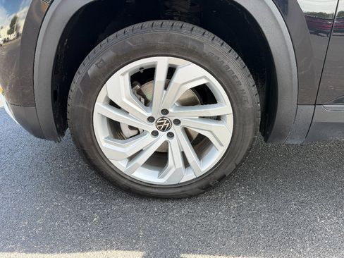 Used 2021 Volkswagen Atlas Cross Sport SEL AWD/4WD image 9