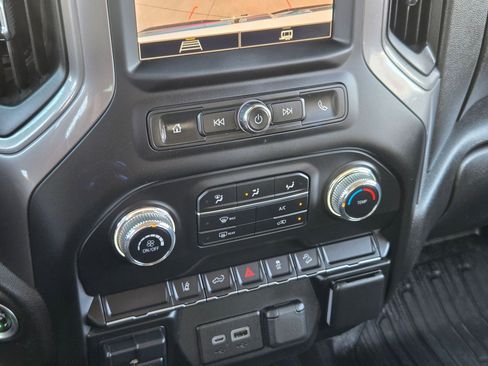 Used 2024 GMC Sierra 2500 Pro w/ Convenience Package image 19