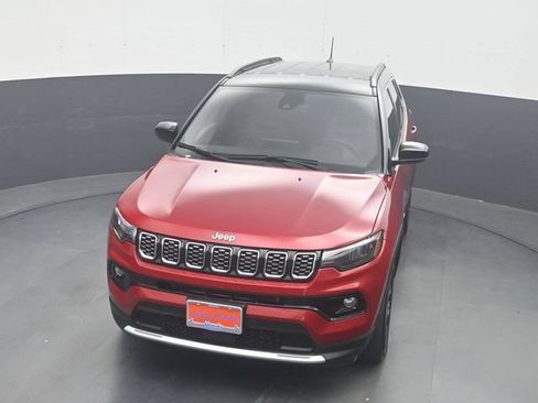 Used 2025 Jeep Compass Limited AWD/4WD image 20