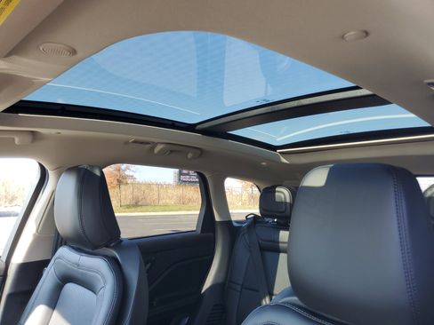 New 2026 Lincoln Corsair Reserve w/ Jet Appearance Package image 11