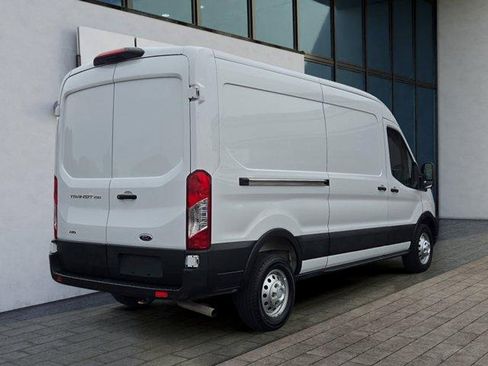 Used 2025 Ford Transit 250 148 Medium Roof Extended AWD image 3