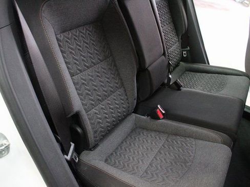 Used 2022 Chevrolet Equinox LT image 13