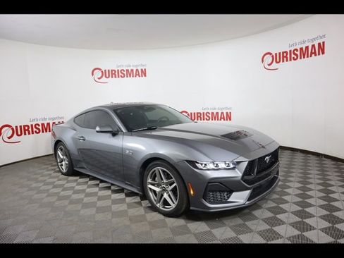 Used 2024 Ford Mustang GT RWD image 11