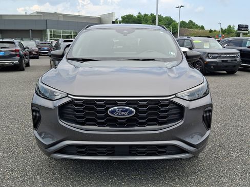 Certified 2023 Ford Escape ST-Line w/ Tech Pack #1 AWD/4WD image 2