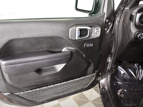 Used 2021 Jeep Wrangler Unlimited Sport AWD/4WD image 34