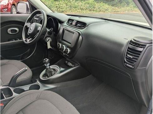 Used 2018 Kia Soul FWD image 60