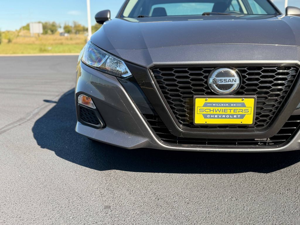Used 2021 Nissan Altima 2.5 S w/ Driver Assist Package FWD image 3