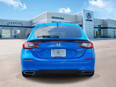 Used 2024 Honda Civic Sport Touring image 5